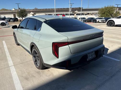 2025 Kia K4 GT-Line