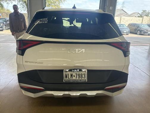 2025 Kia Sportage EX