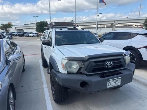 Super White 2014 Toyota Tacoma Base