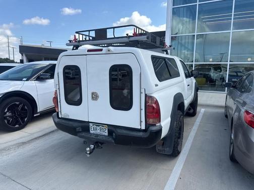 Super White 2014 Toyota Tacoma Base