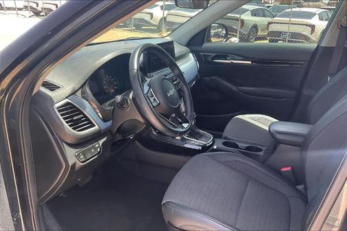 Gravity Gray 2022 Kia Seltos S