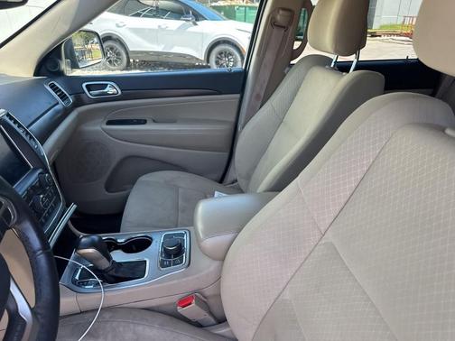 2018 Jeep Grand Cherokee Laredo E