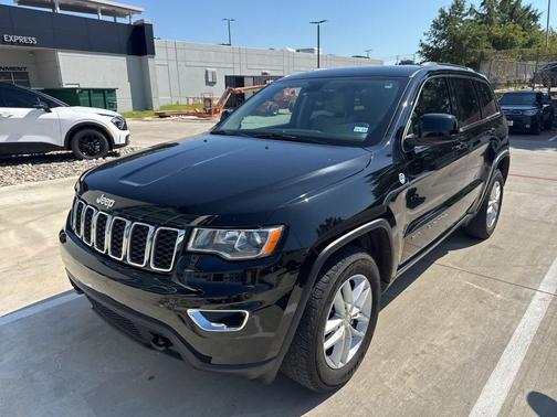 2018 Jeep Grand Cherokee Laredo E