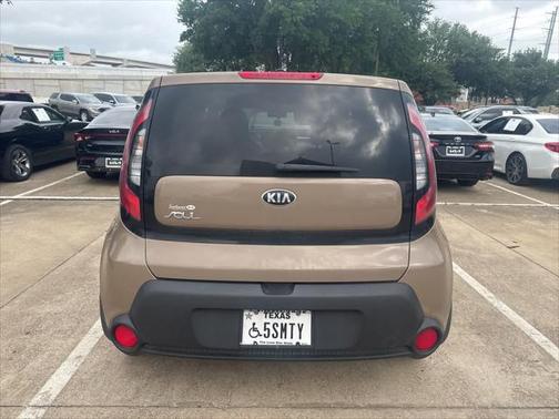 2016 Kia Soul Base