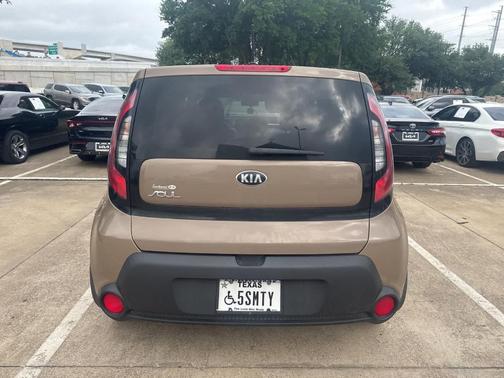 2016 Kia Soul Base