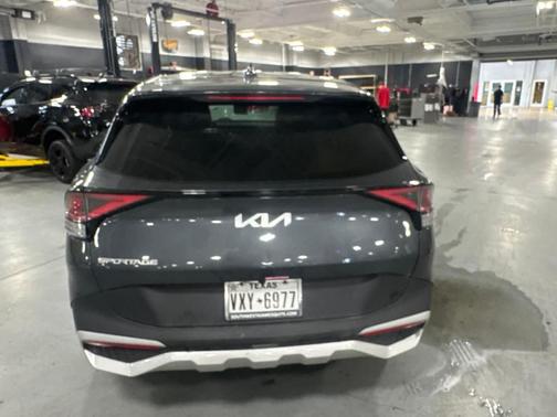 Gravity Gray 2025 Kia Sportage EX