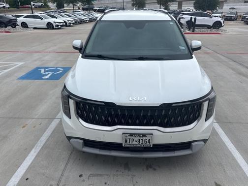 Snow White Pearl 2026 Kia Carnival Hybrid EX