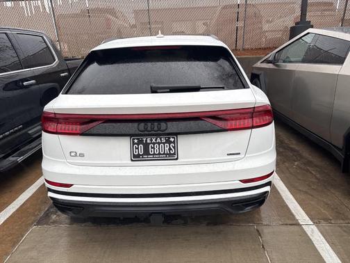 2019 Audi Q8 Prestige