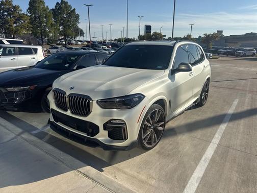 2020 BMW X5 M50i