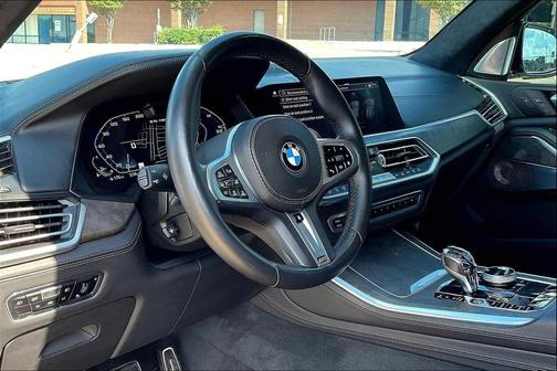 2020 BMW X5 M50i