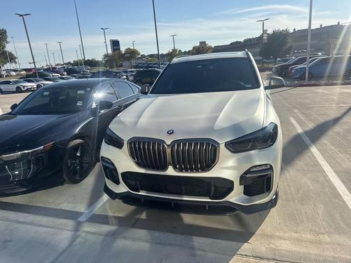 2020 BMW X5 M50i