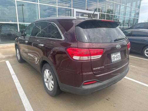 Sangria Red 2017 Kia Sorento LX
