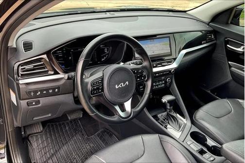 2022 Kia Niro Touring SE