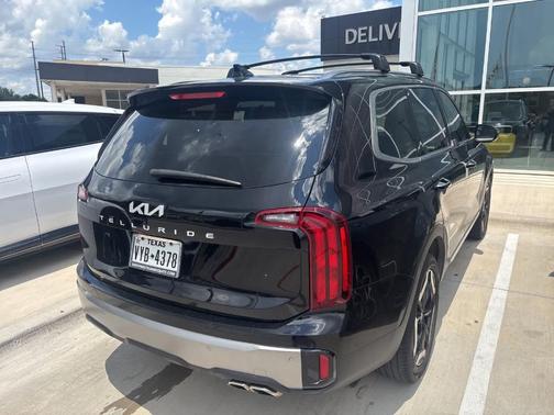 Ebony Black 2024 Kia Telluride S