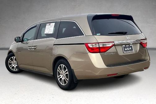 Beige 2011 Honda Odyssey EX