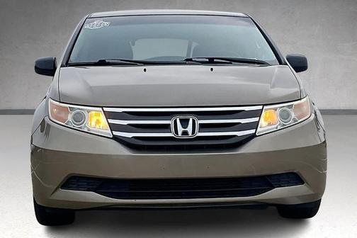 Beige 2011 Honda Odyssey EX