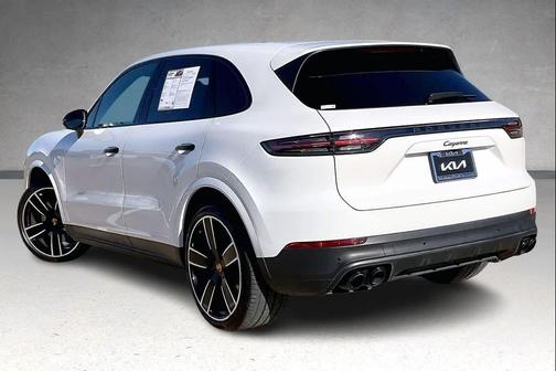 2021 Porsche Cayenne Base