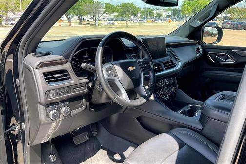 Black 2023 Chevrolet Suburban LT