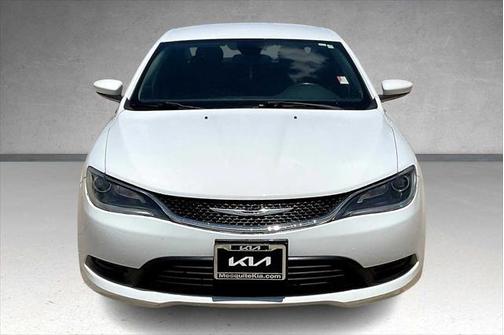 2016 Chrysler 200 LX