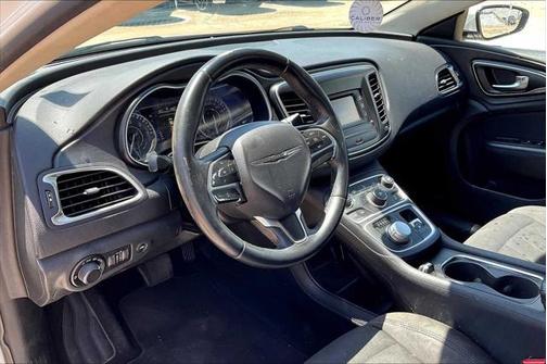 2016 Chrysler 200 LX