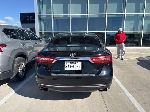 2018 Toyota Avalon XLE