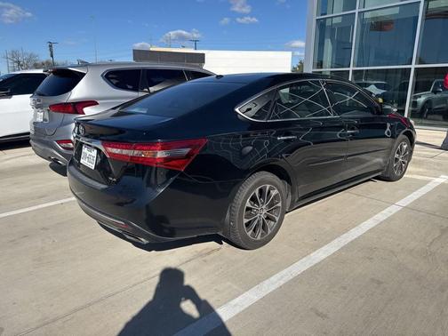 2018 Toyota Avalon XLE