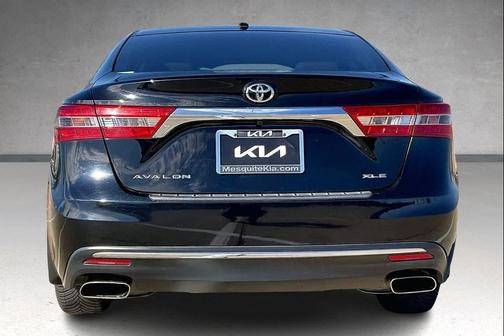 2018 Toyota Avalon XLE