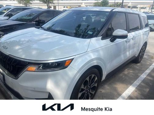 Snow White Pearl 2023 Kia Carnival EX