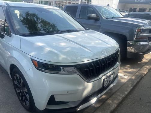 Snow White Pearl 2023 Kia Carnival EX