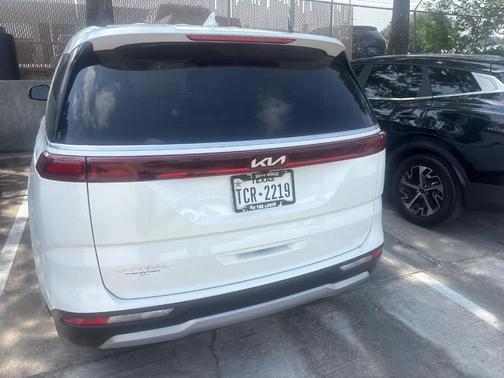 Snow White Pearl 2023 Kia Carnival EX