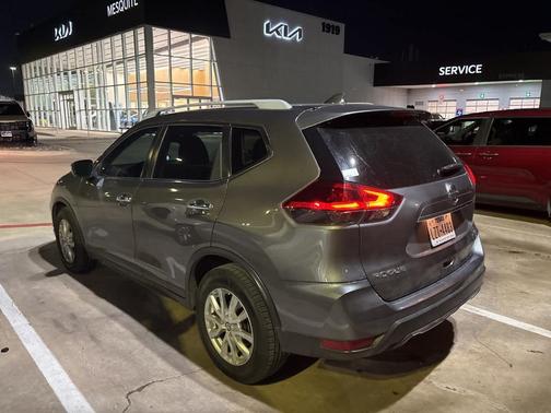 2019 Nissan Rogue S