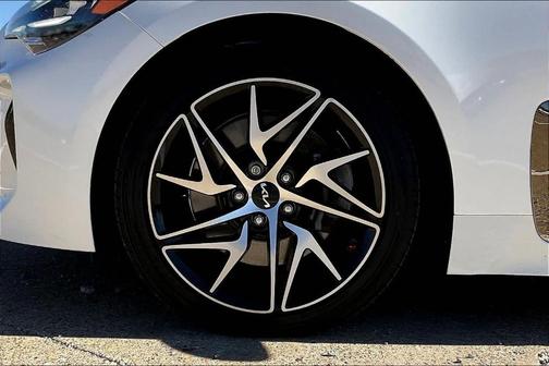 2023 Kia Stinger GT-Line