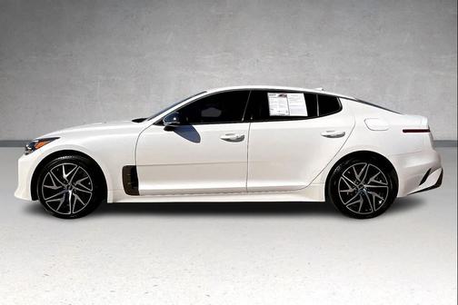 2023 Kia Stinger GT-Line