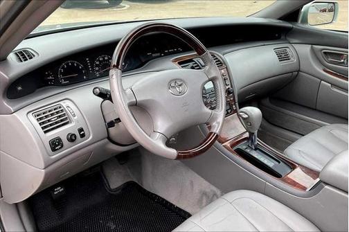 2004 Toyota Avalon XLS