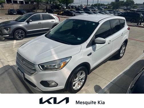 Oxford White 2019 Ford Escape SE
