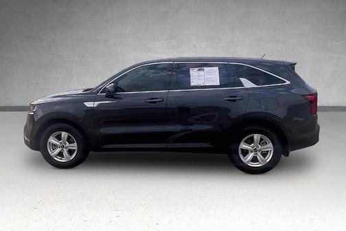 Gray 2023 Kia Sorento LX