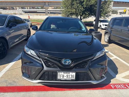 2023 Toyota Camry Hybrid XSE