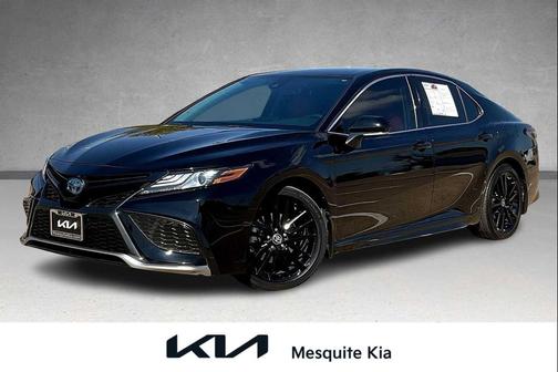 2023 Toyota Camry Hybrid XSE