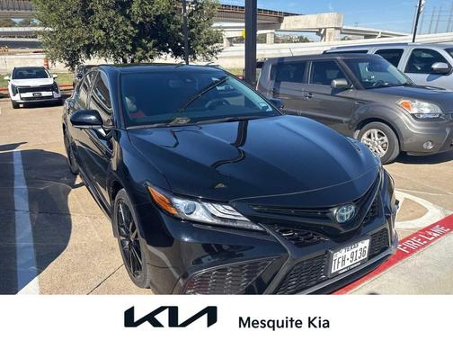 2023 Toyota Camry Hybrid XSE