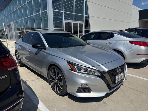 2019 Nissan Altima 2.5 SR