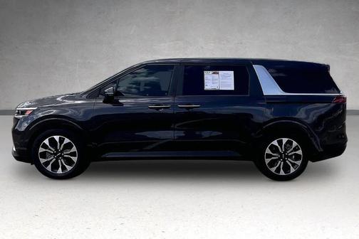 Metal 2024 Kia Carnival EX