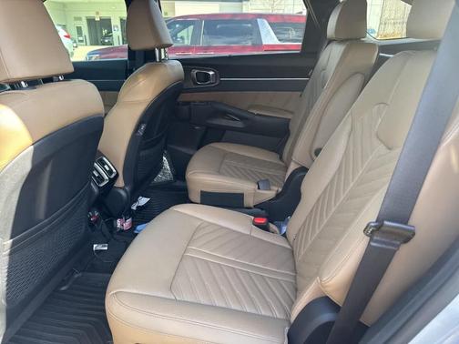 2024 Kia Sorento SX Prestige