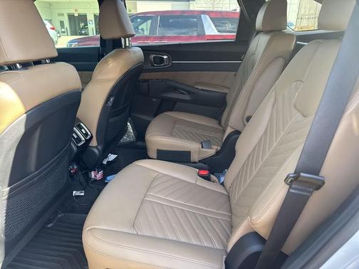2024 Kia Sorento SX Prestige