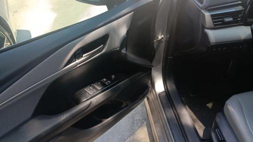 Metal 2025 Toyota Camry SE