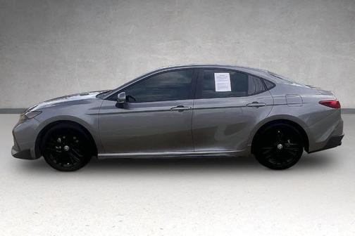Metal 2025 Toyota Camry SE