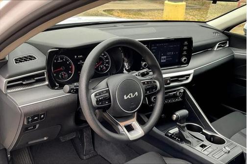 2022 Kia K5 LXS