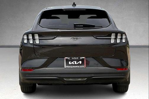 2022 Ford Mustang Mach-E Select
