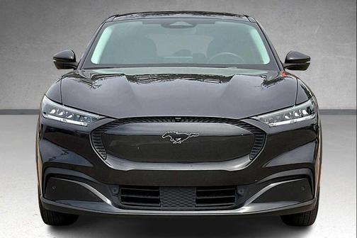 2022 Ford Mustang Mach-E Select