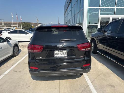 2020 Kia Sorento LX