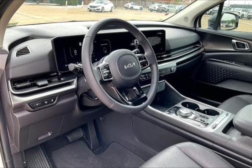 Snow White Pearl 2025 Kia Carnival Hybrid SX